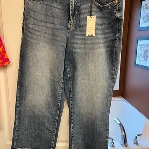 Judy Blue 16w cropped denim jeans